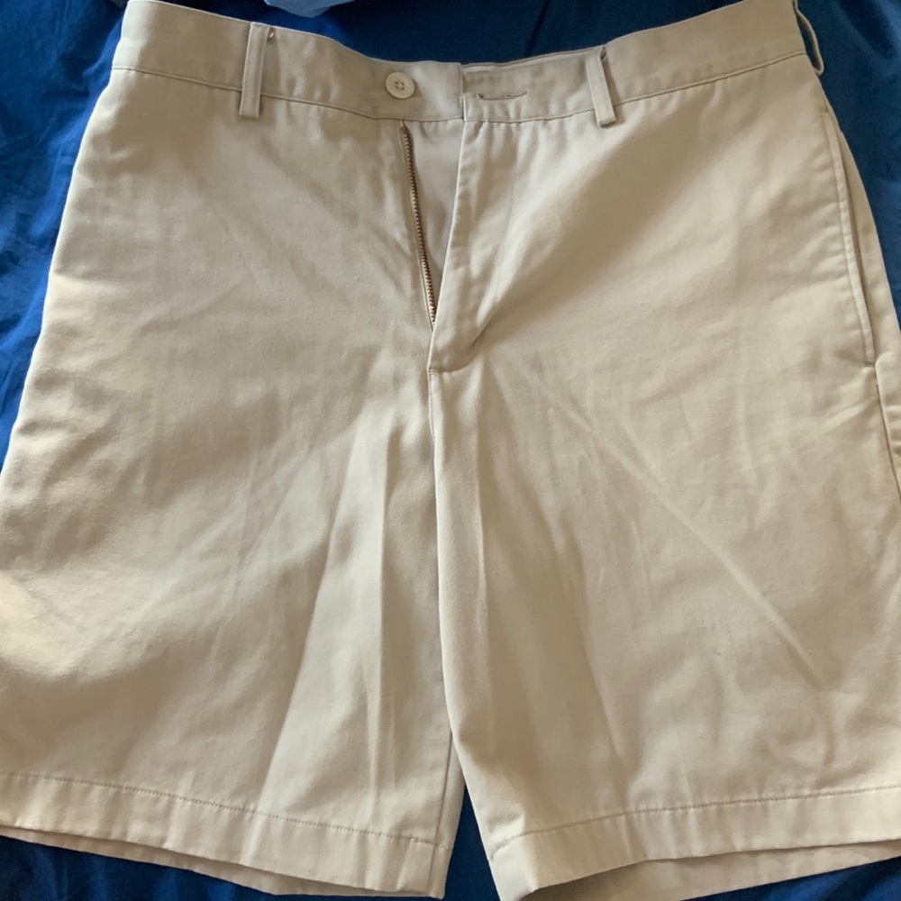 Lands End Khaki Shorts Size 31